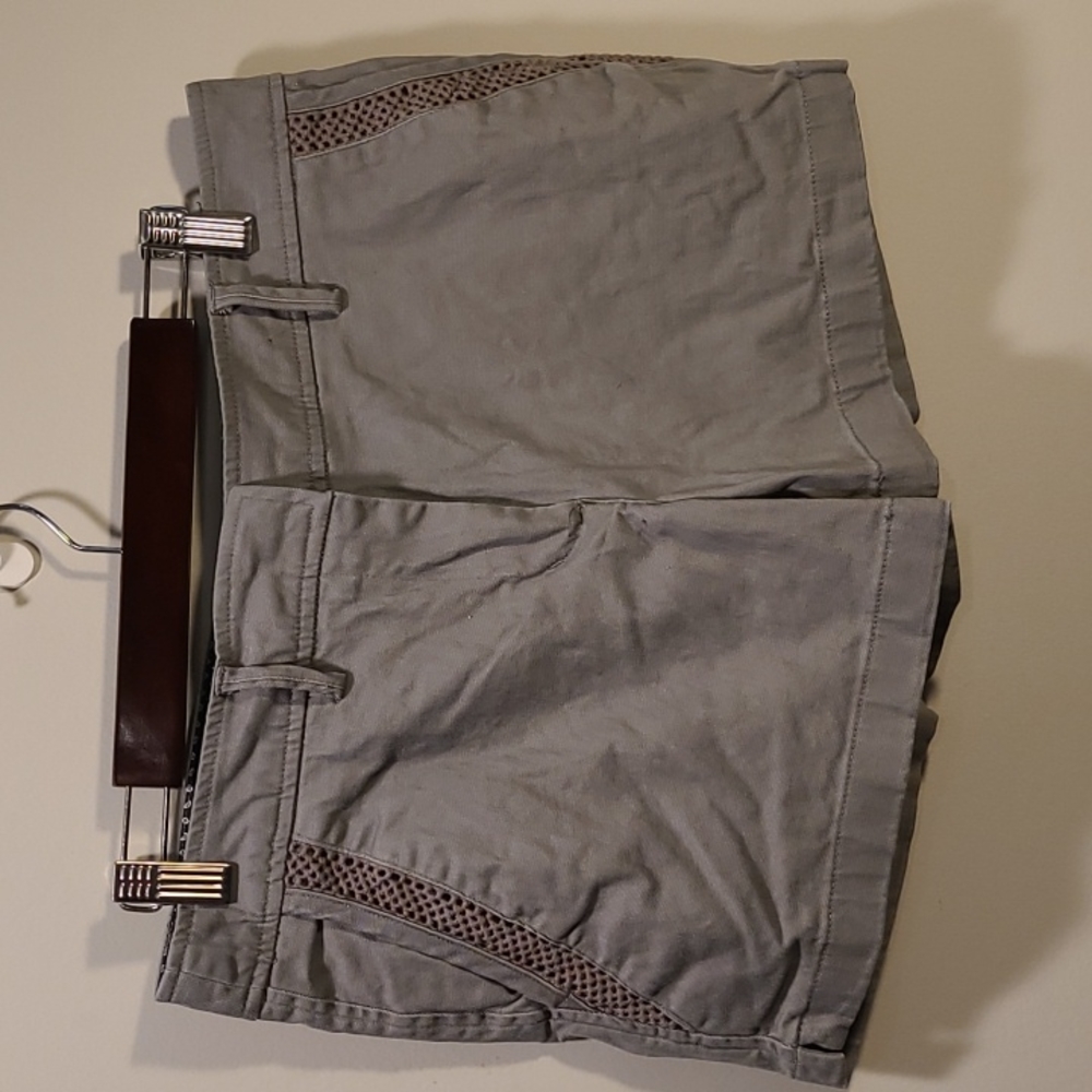 Beacon Cove Grey Shorts Size 2